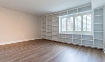 200 N PICKETT St 311, Alexandria, VA 22304