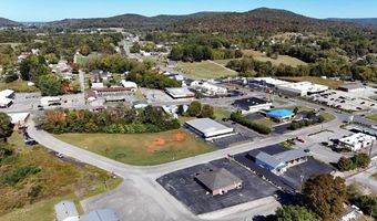 108 Plaza Dr, Albany, KY 42602