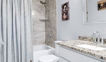 124 Northill Dr A, Amherst, NY 14221