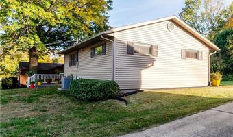 1129 Riley St, Atchison, KS 66002