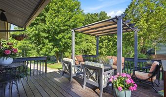 1155 Romayne Dr, Akron, OH 44313