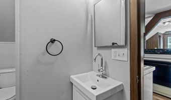 1903 E APPLE CREEK Rd, Appleton, WI 54913