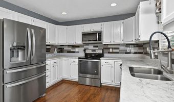 26570 Preston Place Dr, Abingdon, VA 24211