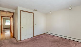 4 Scenery Ln, Johnston, RI 02919
