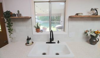 16067 S 10th Ave, Caldwell, ID 83607