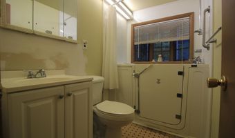 2949 GRISDALE Rd, Abington, PA 19001