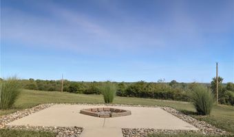 32302 S State Route W Hwy, Archie, MO 64725