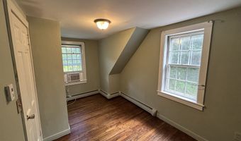 37 Liberty St, Clinton, CT 06413