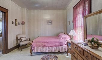 905 East Ave, Baxter Springs, KS 66713