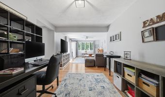 11 W Winkley St, Amesbury, MA 01913