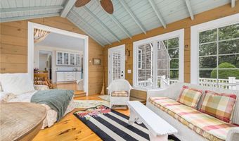 150 Delta Dr, North Kingstown, RI 02874