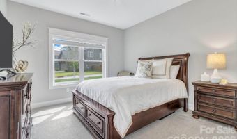 136 Ellis Ln, Arden, NC 28704