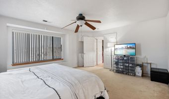 11 Private Dr, Alcalde, NM 87511