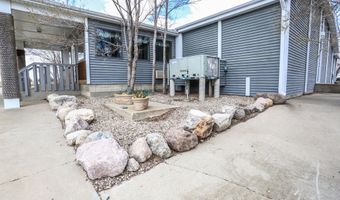 12805 S Shore Dr, Aberdeen, SD 57401