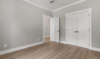 305 Shadows Lawn Dr, Athens, TN 37303
