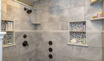 32 Allen Rd, Billerica, MA 01821