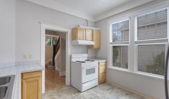 712 MADISON St, Oregon City, OR 97045