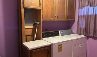 4027 DIX St, Anniston, AL 36201