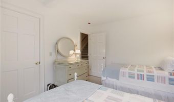 158 Narragansett Ave I, Newport, RI 02840