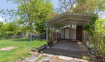 943 Howell, Adrian, MI 49221