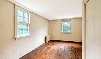 710 Nate Whipple Hwy, Cumberland, RI 02864