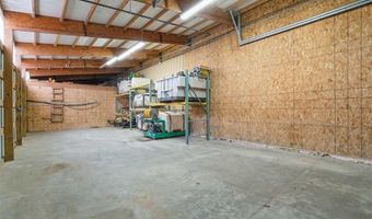 5276 Oakcrest Hill Rd SE, Riverside, IA 52327