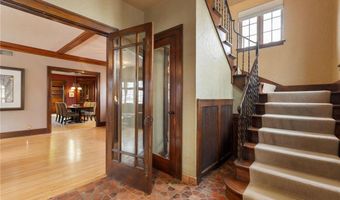 907 1st Dr NW, Austin, MN 55912