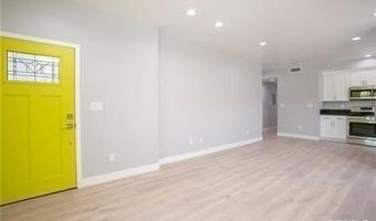 614 W 85th St 1/2, Los Angeles, CA 90044