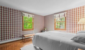 13 Holt Rd, Amherst, NH 03031