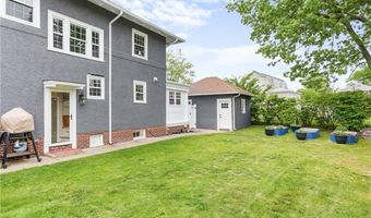 1144 Narragansett Blvd, Cranston, RI 02905