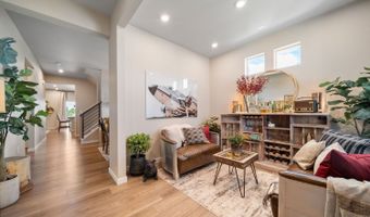 22292 E 38th Pl, Aurora, CO 80019