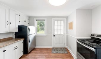 32 Rosemere Dr, East Providence, RI 02914