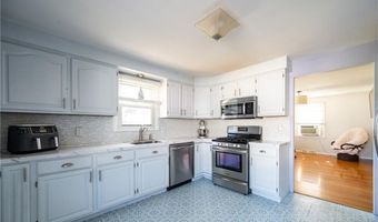 34 Dearborn Dr, East Providence, RI 02915