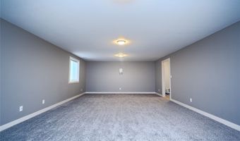 1105 Hunter Ct, Adel, IA 50003