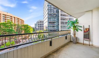 1300 CRYSTAL Dr 606S, Arlington, VA 22202