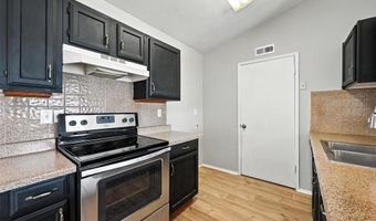 6076 Dooley Dr, The Colony, TX 75056