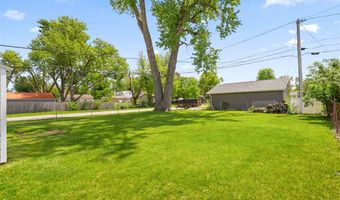 1101 32nd St NE, Cedar Rapids, IA 52402