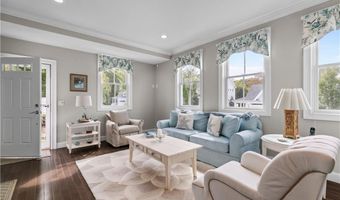 50 Kettle Point Ave 50, East Providence, RI 02914