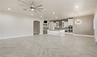 10820 Woodstream Ct, Las Vegas, NV 89135