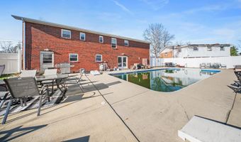 7404 Nekirk Rd, Ashland, KY 41102