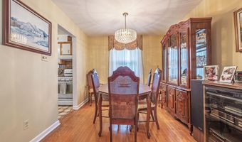 9 Cordova Dr, Absecon, NJ 08201
