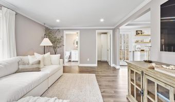 31 Manor Rd, Bolton, MA 01740