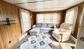 836 Forest Park Ave, Middletown, RI 02842