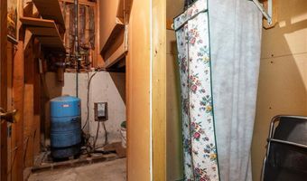 972 Reynolds Rd, Glocester, RI 02814