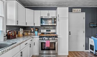 8675 S State Highway 5, Ava, MO 65608