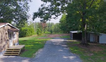 1000 Point Mason Rd, Big Sandy, TN 38221