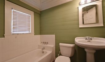 210 Hopkins, Alba, TX 75410