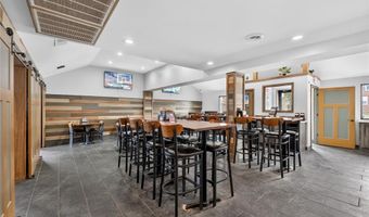 8713 Gravois Rd, Affton, MO 63123