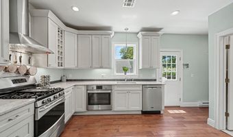 513 10th Ave, Belmar, NJ 07719