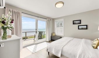 48 Ocean St, Belfast, ME 04915
